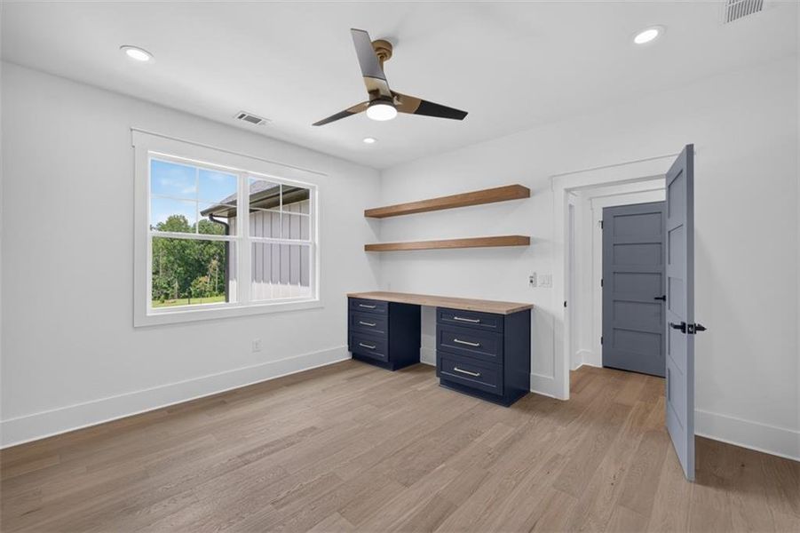 Image 79 of a home in .