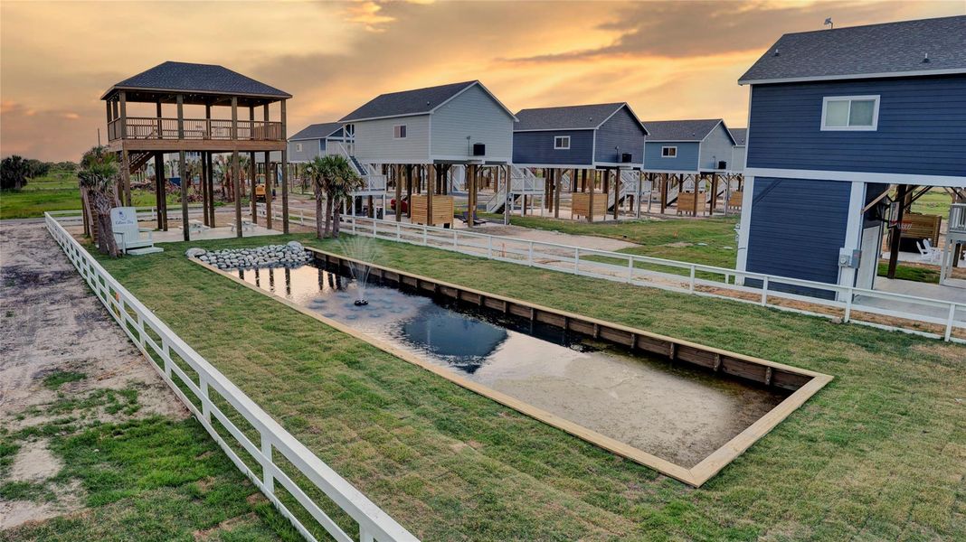 Community amenities in , Bolivar Peninsula (Image 48).
