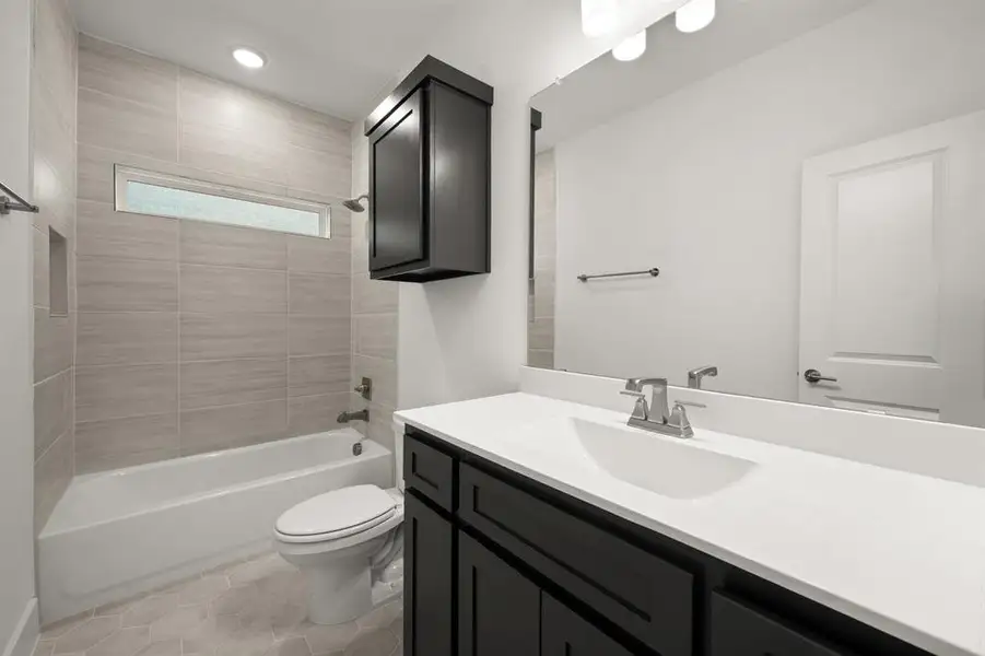 Furnished interior view inside a new home in High Country, Burleson (Image 9).