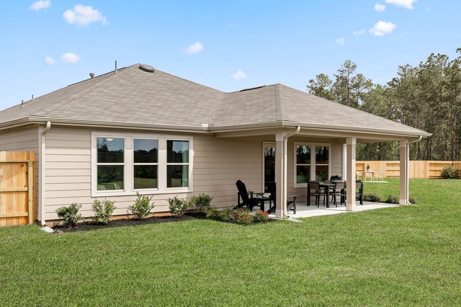 Representative exterior details of a home built from the 2003 Modeled by KB Home in Sagecrest Preserve, Conroe (Image 3).
