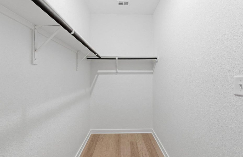 Spacious, unfurnished interior of a new home in Sunfield, Buda (Image 24). Spacious, unfurnished interior of a new home in Sunfield, Buda (Image 24).