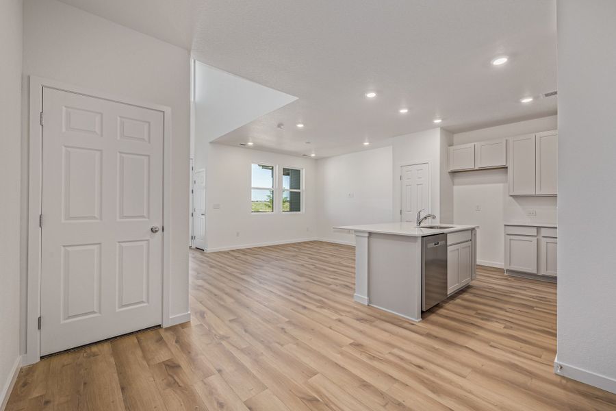 Image 27 of a home in Painted Prairie.