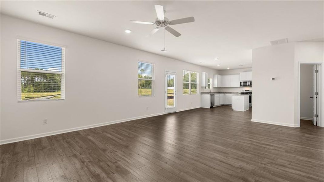 Spacious, unfurnished interior of a new home in Oakchase at Hampton, Hampton (Image 25).