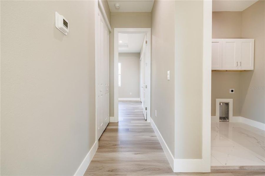 Spacious, unfurnished interior of a new home in , Tampa (Image 19).