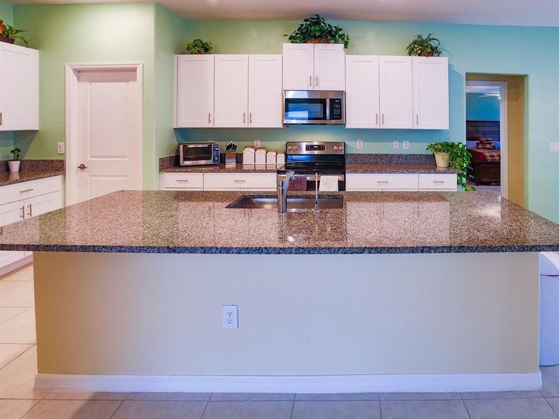 Furnished interior view inside a new home in , Bartow (Image 25). Furnished interior view inside a new home in , Bartow (Image 25).