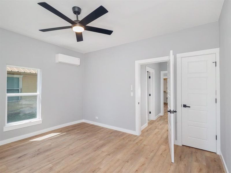 Spacious, unfurnished interior of a new home in , Brownwood (Image 13).
