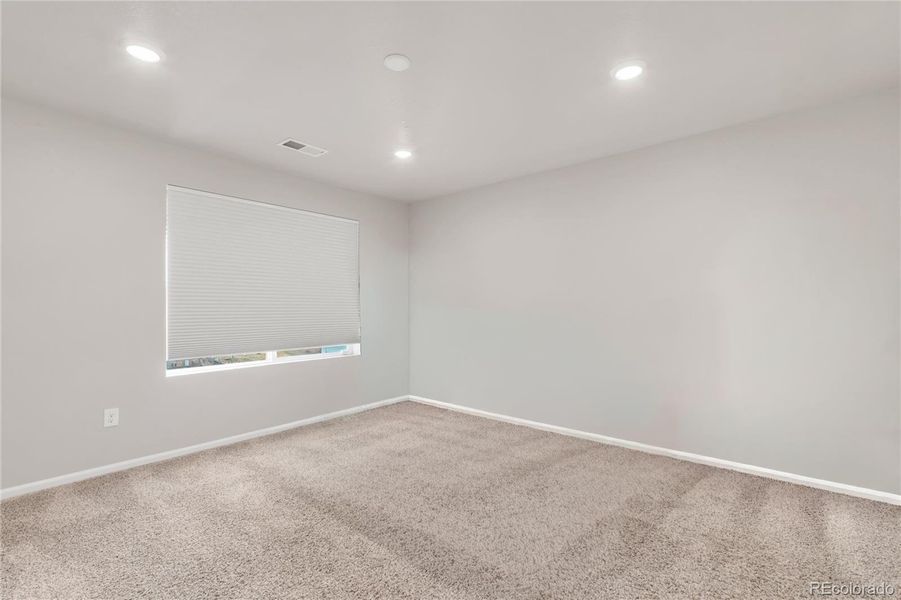 Spacious, unfurnished interior of a new home in , Littleton (Image 21).