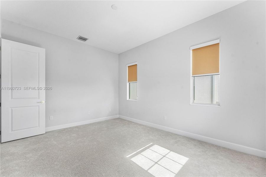 Spacious, unfurnished interior of a new home in , Westlake (Image 25).