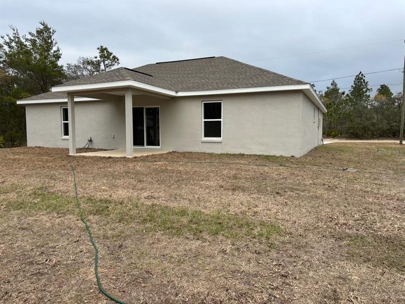 Exterior details and patio area of a home in , Dunnellon (Image 4). Exterior details and patio area of a home in , Dunnellon (Image 4).