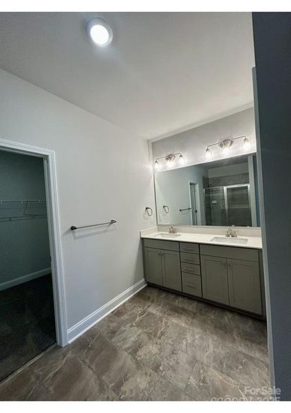 Image 22 of a home in Crystal Village.