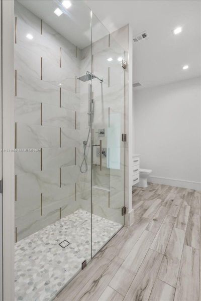 Image 42 of a home in .