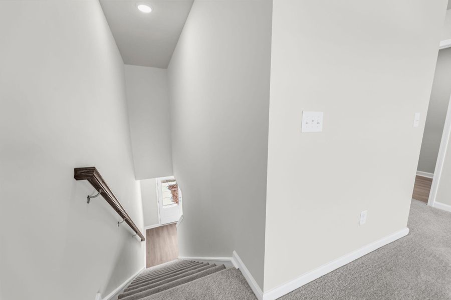 Spacious, unfurnished interior of a new home in , Ravenel (Image 27).