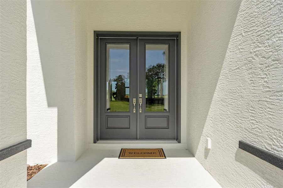 Exterior details and patio area of a home in , Lecanto (Image 31).