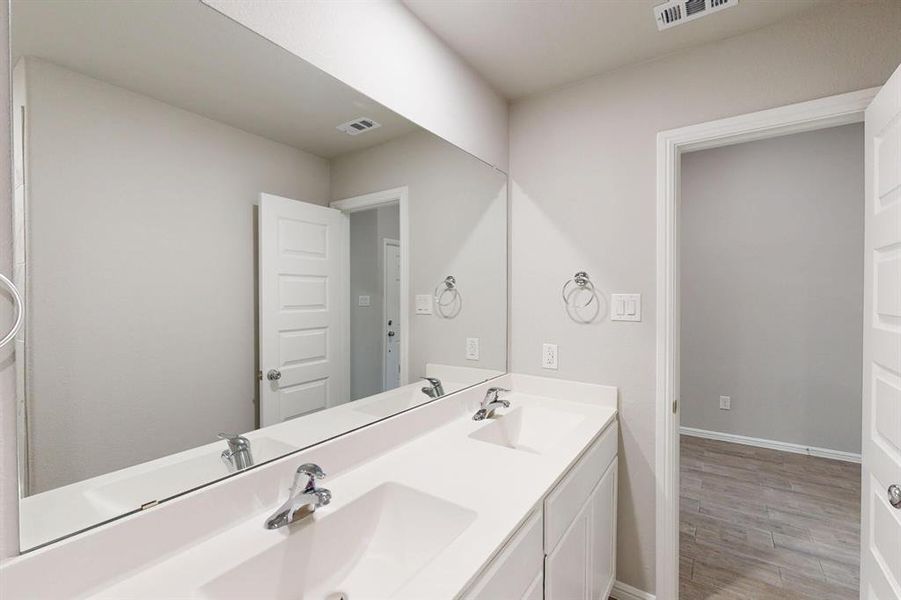 Furnished interior view inside a new home in Meadow Park, Ponder (Image 11). Furnished interior view inside a new home in Meadow Park, Ponder (Image 11).