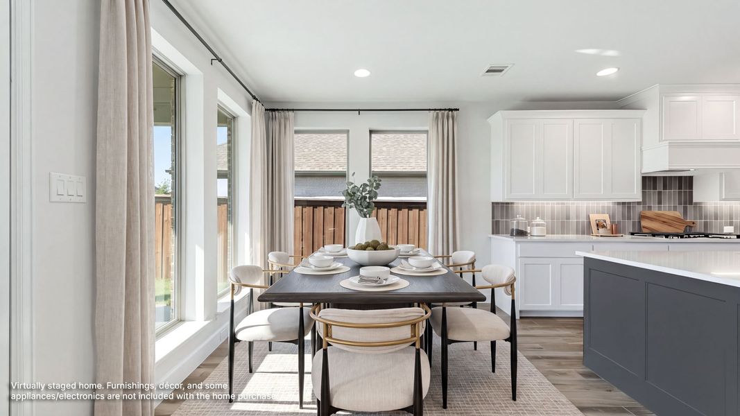 Furnished interior view inside a new home in Myrtle Creek, Waxahachie (Image 7).