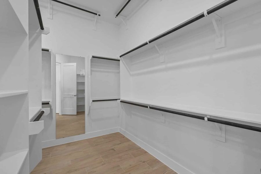 Representative unfurnished interior of a home built from the Brentwood by Chesmar Homes in Fulshear Lakes, Fulshear (Image 38).
