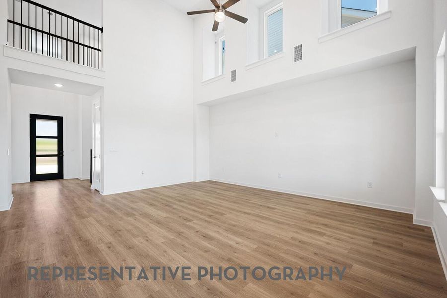 Spacious, unfurnished interior of a new home in Goodnight Ranch, Austin (Image 16).