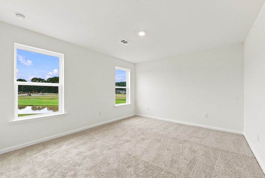Spacious, unfurnished interior of a new home in Somerset, Myrtle Beach (Image 36).
