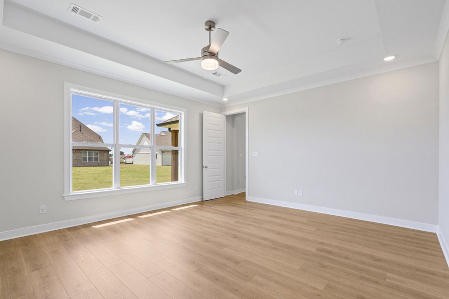 Spacious, unfurnished interior of a new home in White Oak, Arlington (Image 24). Spacious, unfurnished interior of a new home in White Oak, Arlington (Image 24).