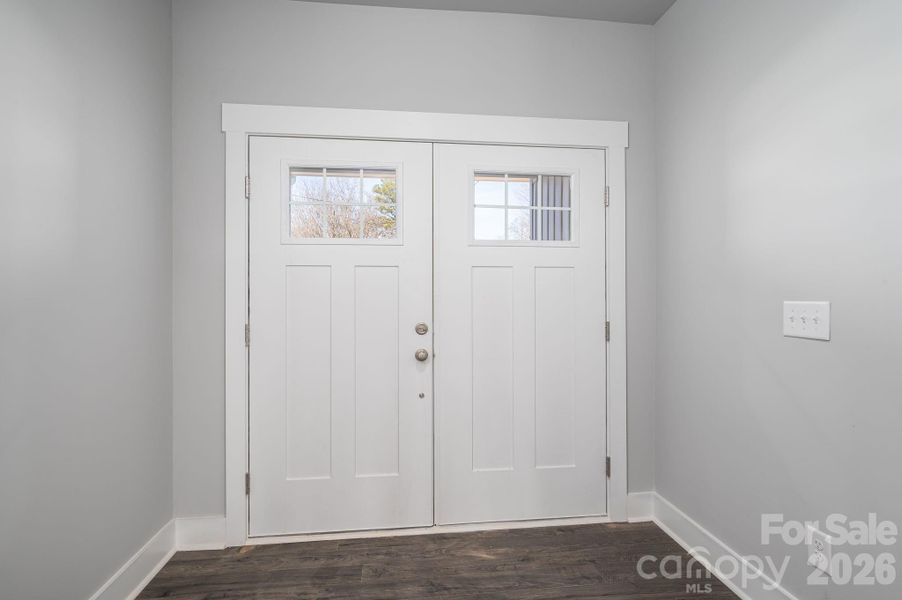 Spacious, unfurnished interior of a new home in , Shelby (Image 23).