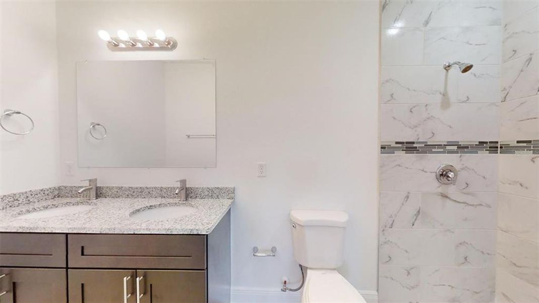 Furnished interior view inside a new home in , Dunnellon (Image 7).