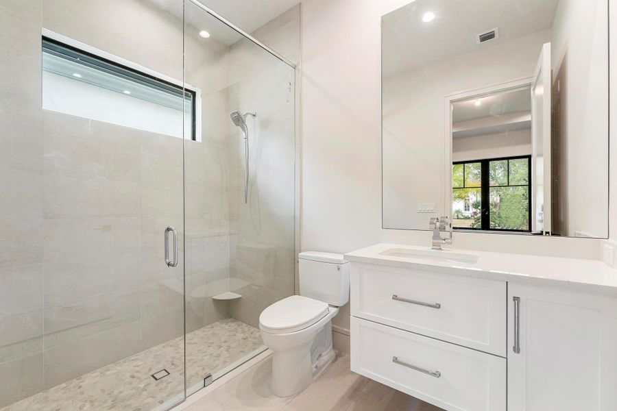 Furnished interior view inside a new home in , Port St. Lucie (Image 15).