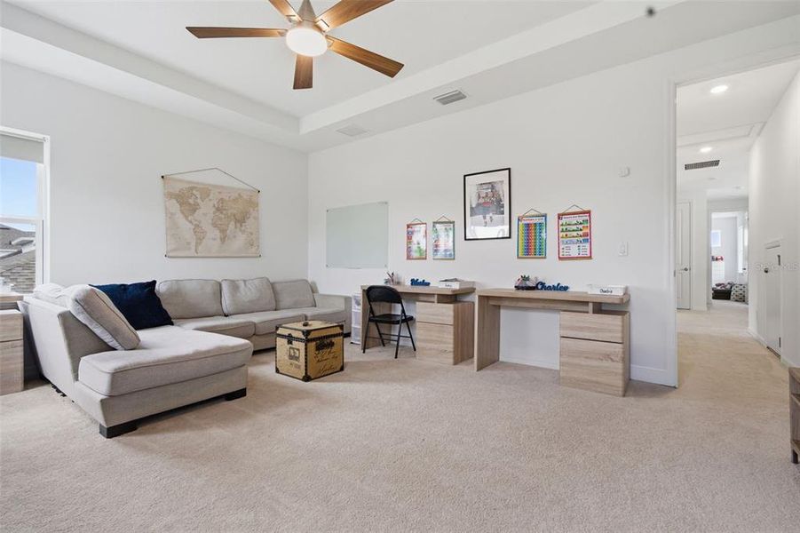 Furnished interior view inside a new home in , Bradenton (Image 37).