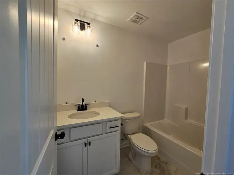 Bedroom 4 Private Bath