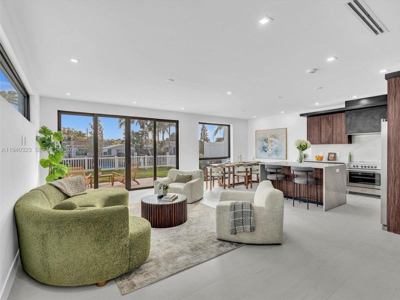 Image 81 of a home in .