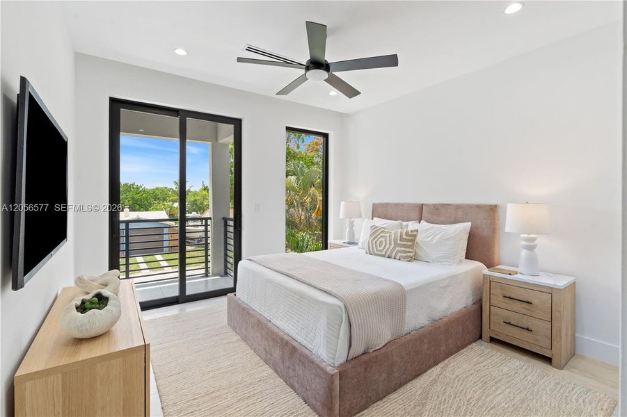 Furnished interior view inside a new home in , Fort Lauderdale (Image 7). Furnished interior view inside a new home in , Fort Lauderdale (Image 7).