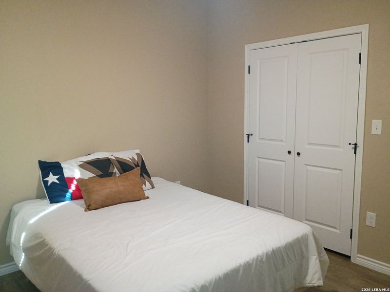 Furnished interior view inside a new home in , Del Rio (Image 6).