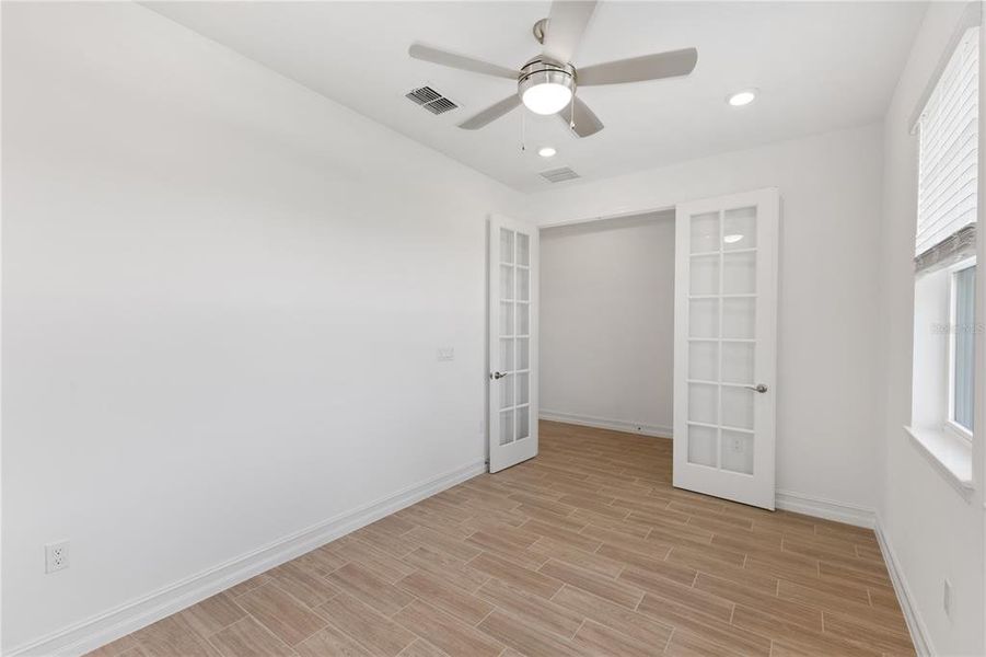 Spacious, unfurnished interior of a new home in Ocala Preserve, Ocala (Image 18).