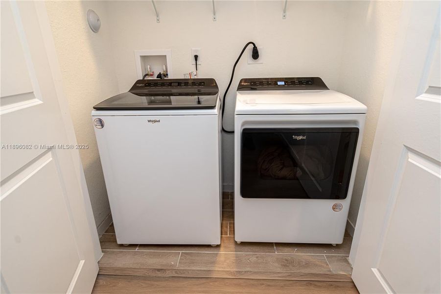 Close-up of interior finishes inside a home in , Homestead (Image 18).