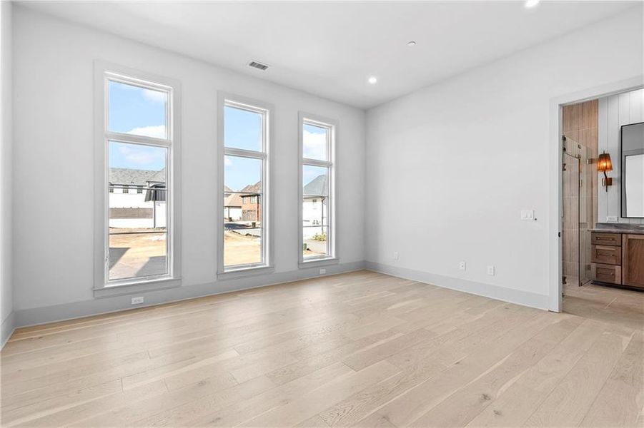 Spacious, unfurnished interior of a new home in , Fayetteville (Image 40).