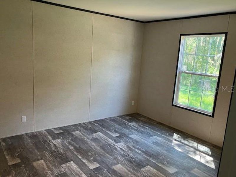 Spacious, unfurnished interior of a new home in , Wesley Chapel (Image 6).