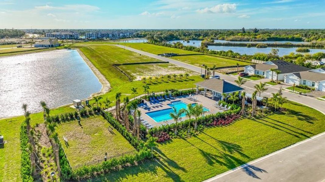 Community amenities in Sea Cove, Punta Gorda (Image 19).