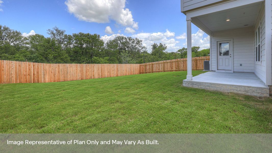 Exterior details and patio area of a home in Bollinger, Maxwell (Image 3).