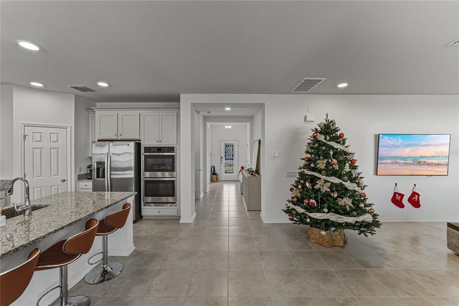 Furnished interior view inside a new home in Epperson, Wesley Chapel (Image 12). Furnished interior view inside a new home in Epperson, Wesley Chapel (Image 12).