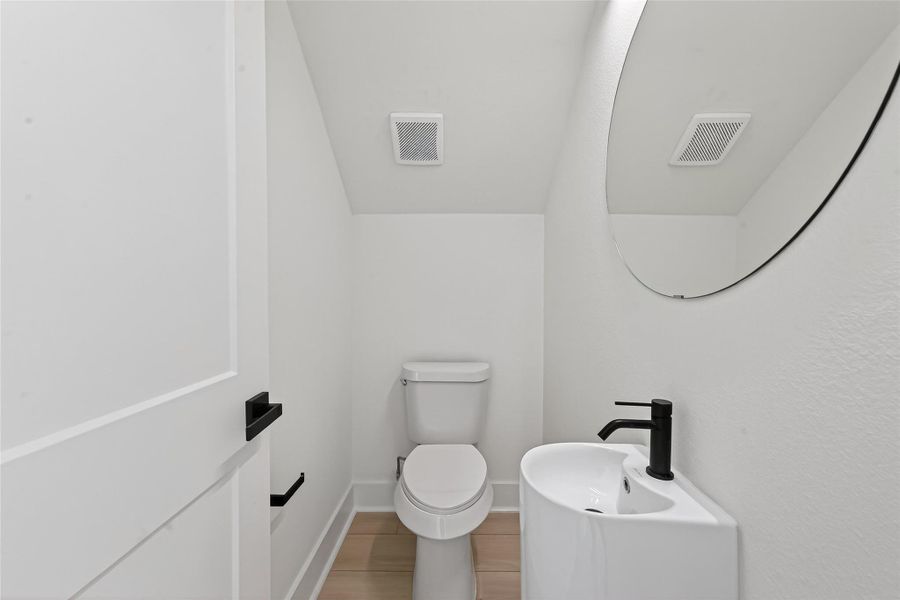 Furnished interior view inside a new home in , Houston (Image 17).