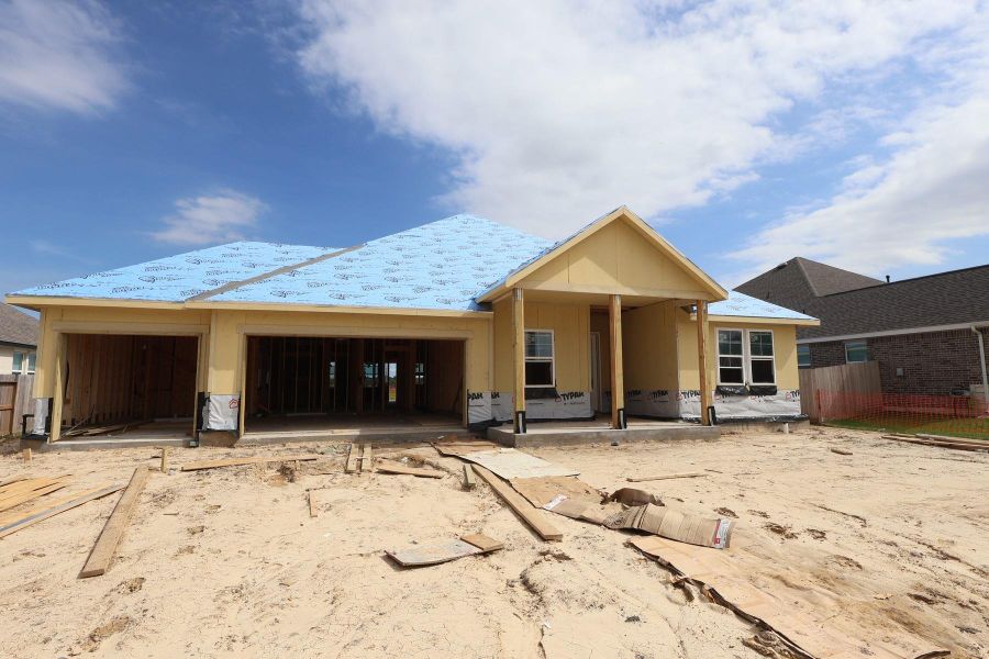 One story home with 5 beds, 3 baths, and 3 car garage