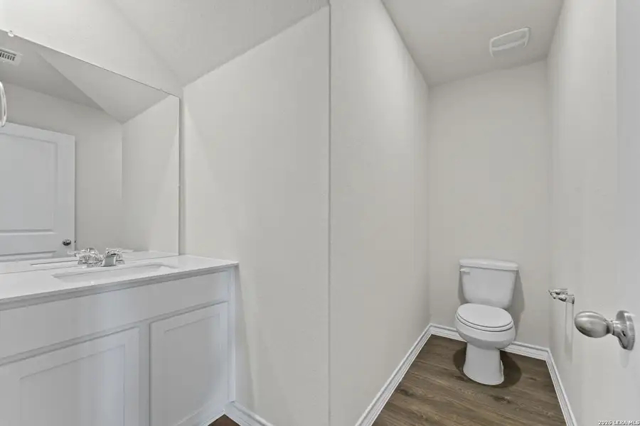 Furnished interior view inside a new home in Steele Creek, Cibolo (Image 11).