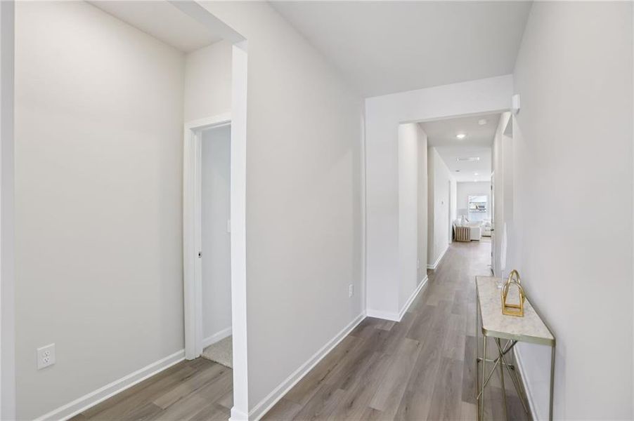 Spacious, unfurnished interior of a new home in Westmont Preserve, Powder Springs (Image 22).