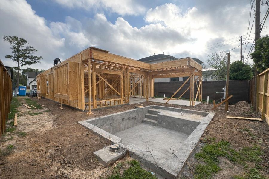 Current status of lot