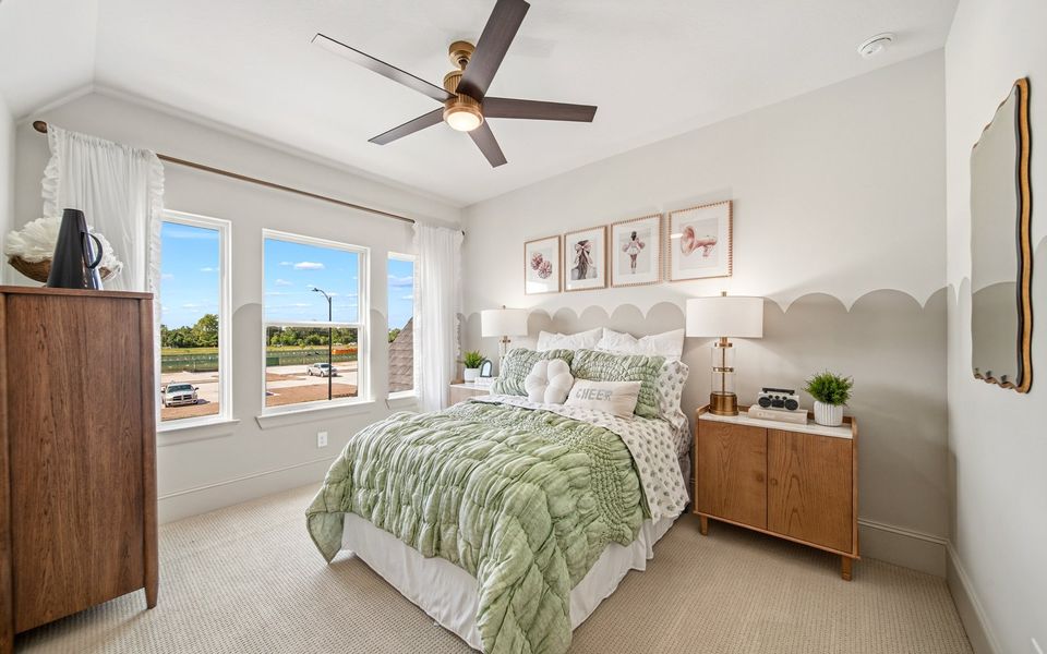 Furnished interior view inside a new home in Midline, Webster (Image 12).