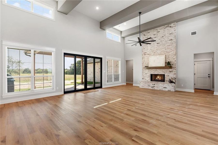 Spacious, unfurnished interior of a new home in , Bryan (Image 23).