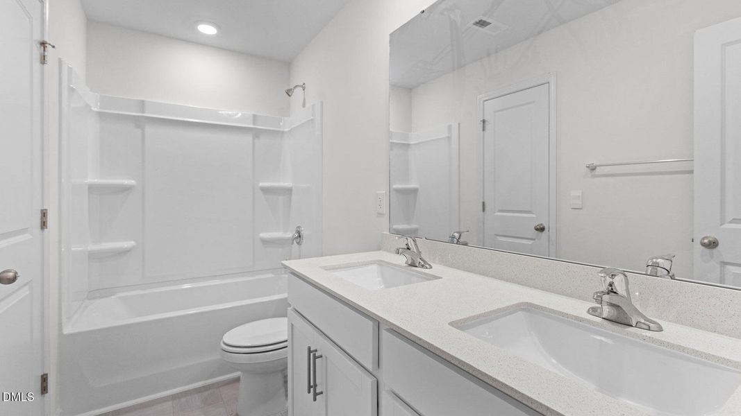 26-web-or-mls-8Y3A0538 26-web-or-mls-8Y3A0538