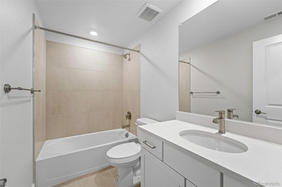 16655 W 93rd Place ~ Ready Now!