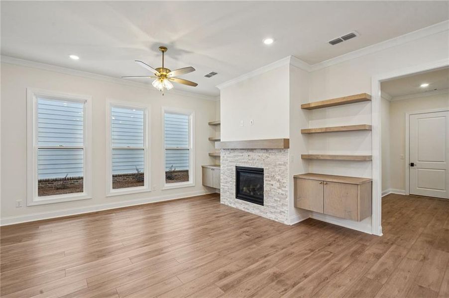 Spacious, unfurnished interior of a new home in Aberdeen, Hoschton (Image 16).