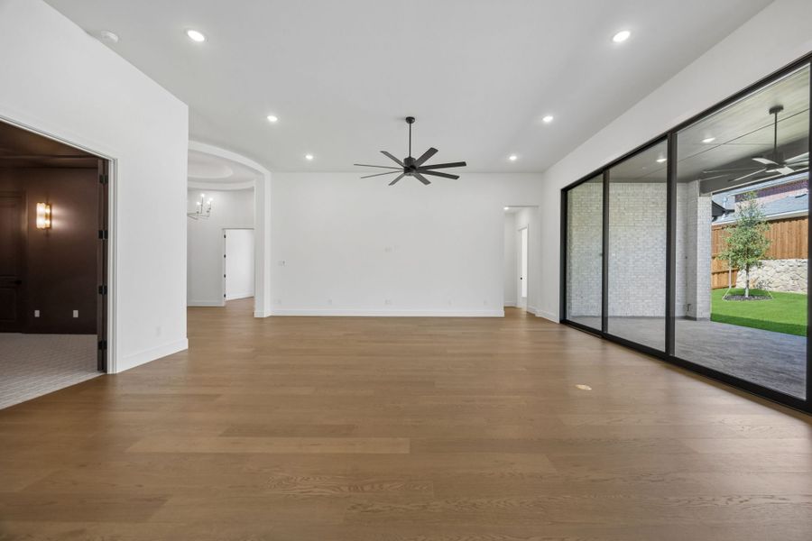Spacious, unfurnished interior of a new home in StarView, Prosper (Image 38).