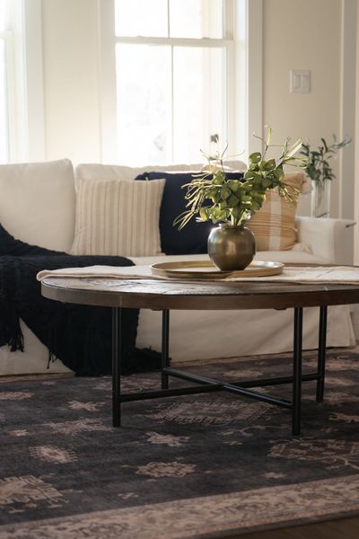 Furnished interior view inside a new home in Greens Prairie Reserve, College Station (Image 17). Furnished interior view inside a new home in Greens Prairie Reserve, College Station (Image 17).